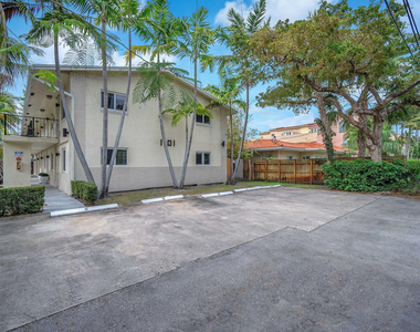 1101 Ne 18th Avenue - Photo Thumbnail 21