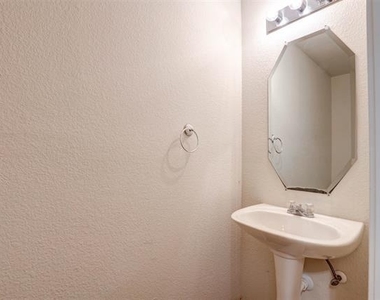 3436 Hidden Canyon Road - Photo Thumbnail 11
