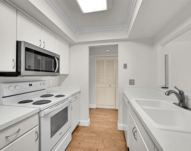428 Nw 70th Avenue - Photo Thumbnail 1