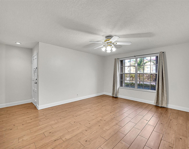428 Nw 70th Avenue - Photo Thumbnail 3