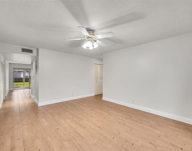 428 Nw 70th Avenue - Photo Thumbnail 12