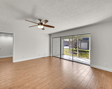 428 Nw 70th Avenue - Photo Thumbnail 5