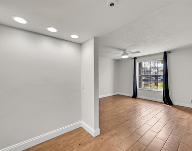 428 Nw 70th Avenue - Photo Thumbnail 7