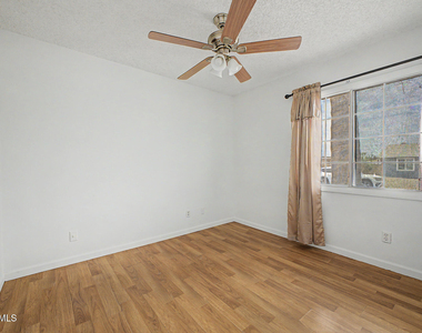 5232 W Mauna Loa Lane - Photo Thumbnail 8