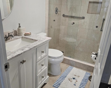 2121 N Ocean Boulevard N - Photo Thumbnail 8