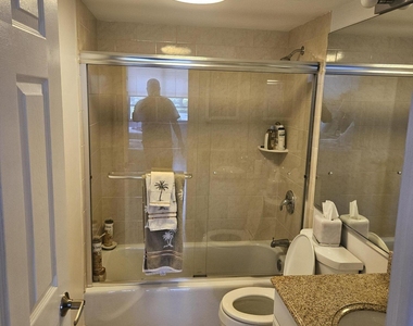 2121 N Ocean Boulevard N - Photo Thumbnail 11