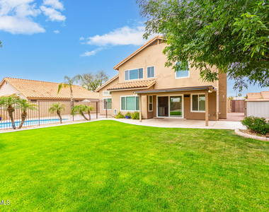 7217 W Crest Lane - Photo Thumbnail 40