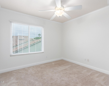 7217 W Crest Lane - Photo Thumbnail 28