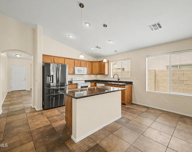 3928 E Blue Sage Road - Photo Thumbnail 10