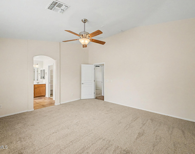 3928 E Blue Sage Road - Photo Thumbnail 14