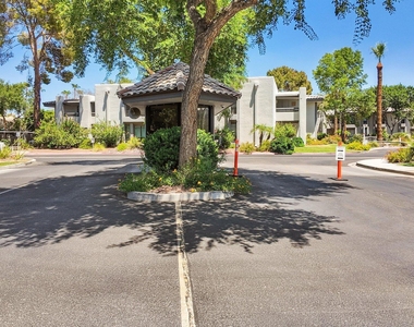 5207 N 24th Street - Photo Thumbnail 2
