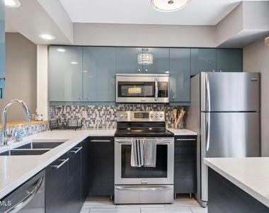 5207 N 24th Street - Photo Thumbnail 11