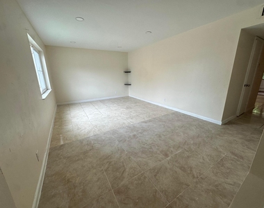 5614 Blueberry Court - Photo Thumbnail 4