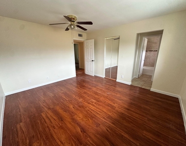 5614 Blueberry Court - Photo Thumbnail 6