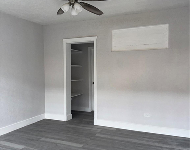 731 Nw 56th Street - Photo Thumbnail 5