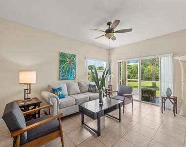 4210 Gator Trace Avenue - Photo Thumbnail 9
