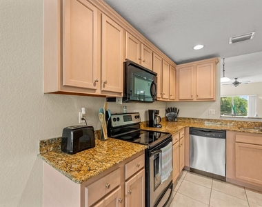 4210 Gator Trace Avenue - Photo Thumbnail 3