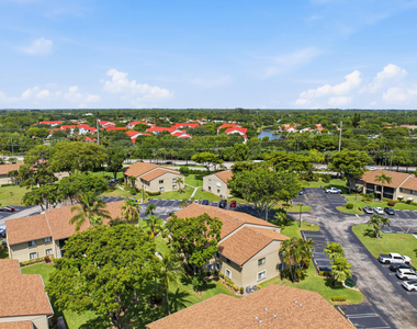 518 Shady Pine Way - Photo Thumbnail 25