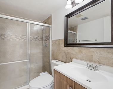 518 Shady Pine Way - Photo Thumbnail 14