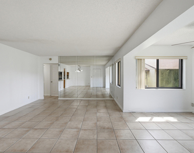 518 Shady Pine Way - Photo Thumbnail 4