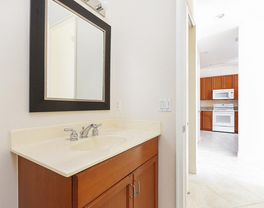 6807 Lakeside Circle N - Photo Thumbnail 11