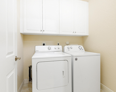 6807 Lakeside Circle N - Photo Thumbnail 21