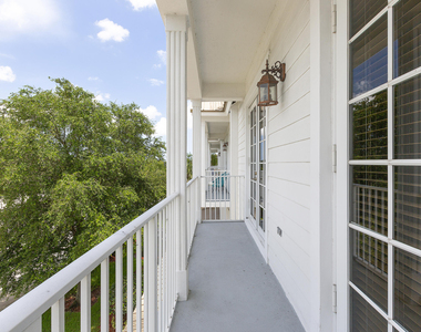 6807 Lakeside Circle N - Photo Thumbnail 17