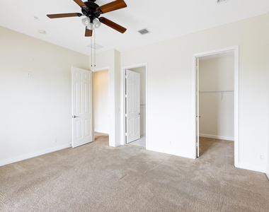 6807 Lakeside Circle N - Photo Thumbnail 13