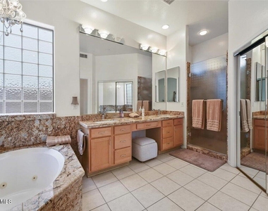 22393 N 76th Place - Photo Thumbnail 16