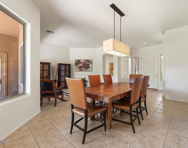 22393 N 76th Place - Photo Thumbnail 7