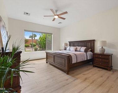 22393 N 76th Place - Photo Thumbnail 15