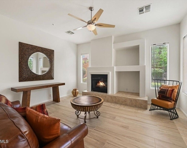 22393 N 76th Place - Photo Thumbnail 9