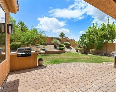 22393 N 76th Place - Photo Thumbnail 28
