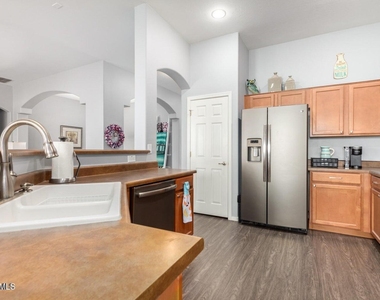 31815 N 22nd Lane - Photo Thumbnail 3