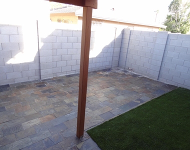 3026 E Brill Street - Photo Thumbnail 9