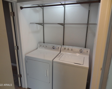 3026 E Brill Street - Photo Thumbnail 5