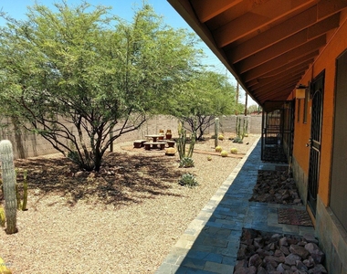 3026 E Brill Street - Photo Thumbnail 15
