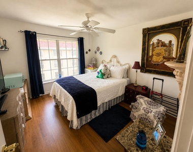 5570 Tamberlane Circle - Photo Thumbnail 16