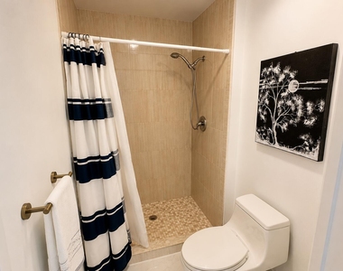 5570 Tamberlane Circle - Photo Thumbnail 19