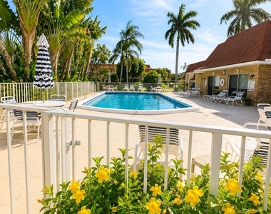 5570 Tamberlane Circle - Photo Thumbnail 11