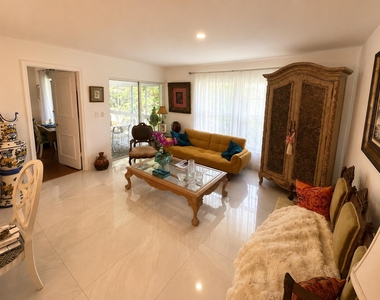 5570 Tamberlane Circle - Photo Thumbnail 20