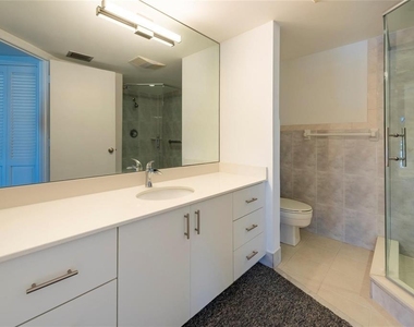 3101 Ne 47th Court - Photo Thumbnail 15