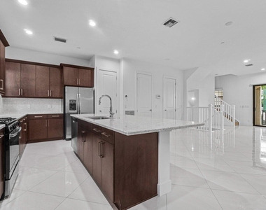 7115 Edison Place - Photo Thumbnail 21