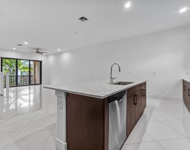 7115 Edison Place - Photo Thumbnail 22