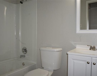 9904 Runnymeade Place - Photo Thumbnail 12