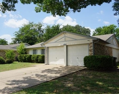 9904 Runnymeade Place - Photo Thumbnail 13