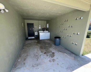 603 Clear Lake Avenue - Photo Thumbnail 10