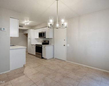 5618 S Captain Kidd Court - Photo Thumbnail 9