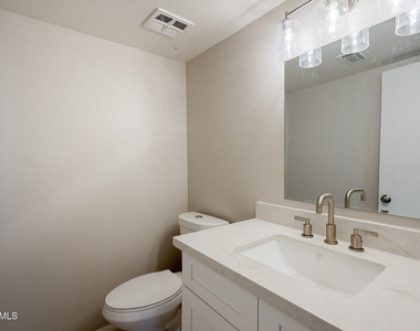5618 S Captain Kidd Court - Photo Thumbnail 14