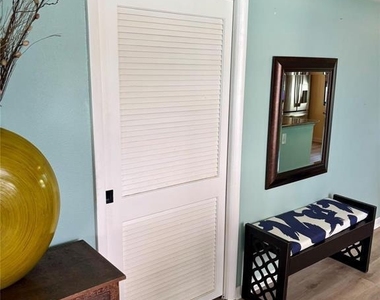 9940 S Ocean Drive - Photo Thumbnail 12